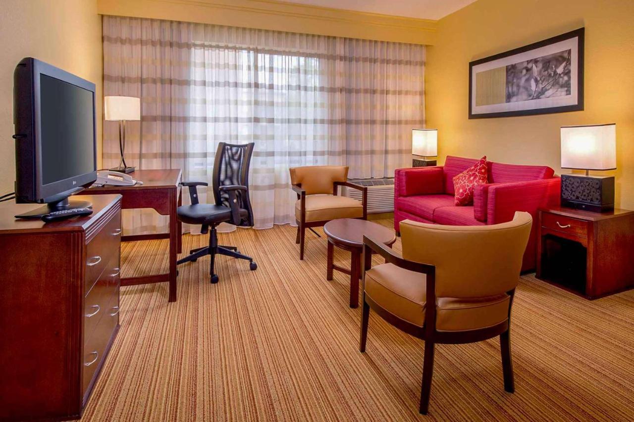 Hotel Sonesta Select Durham Research Triangle Park Extérieur photo